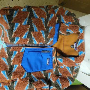 Patagonia Women's Fleece W's classic retro-x jacket TRBR color.